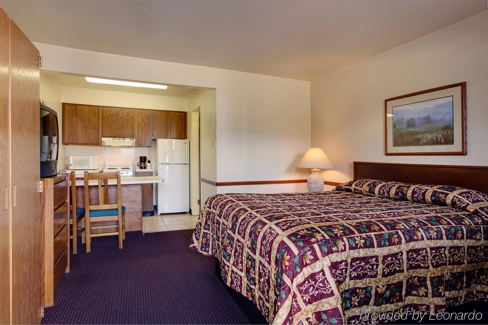Amerihome Inn & Suites Houston Airport North Værelse billede