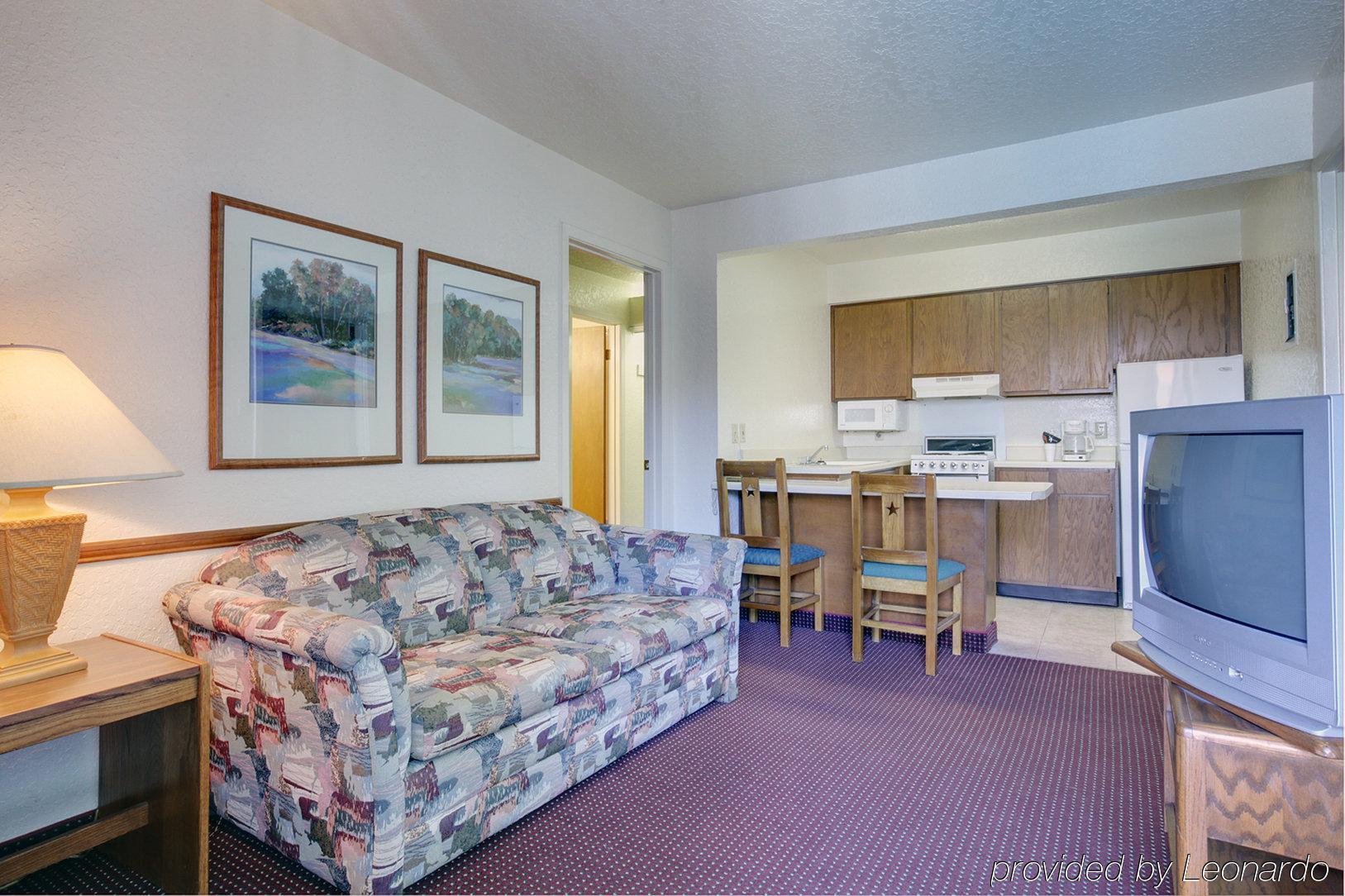 Amerihome Inn & Suites Houston Airport North Værelse billede