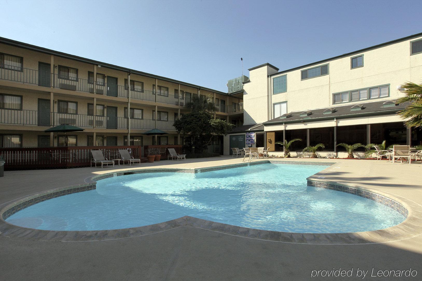 Amerihome Inn & Suites Houston Airport North Eksteriør billede